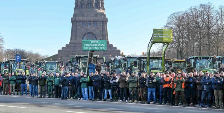 Folytatódik a német parasztfelkelés