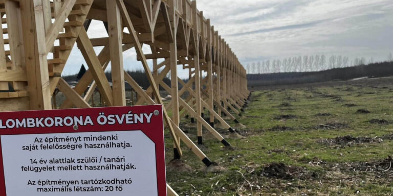 Feljelentés a lombkoronasétányok miatt