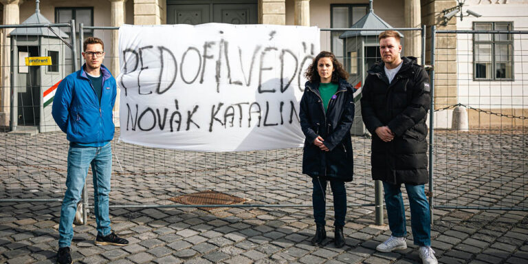Még mindig kegyelmi botrány, meg egy piros vasalódeszka – híradó