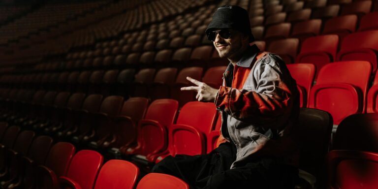 Azahriah váratlanul megjelentetett egy albumot