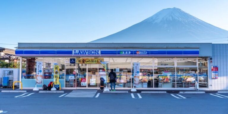 Paravánnal takartak ki egy népszerű japán szelfiszpotot