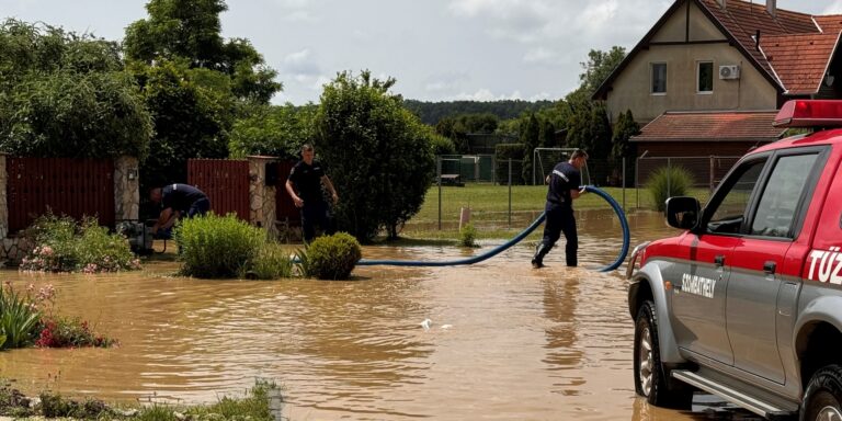 Viharok jönnek, politikusok mennek – híradó hétfőn