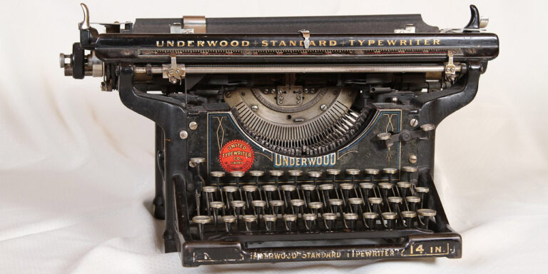 Újra hódít az írógép