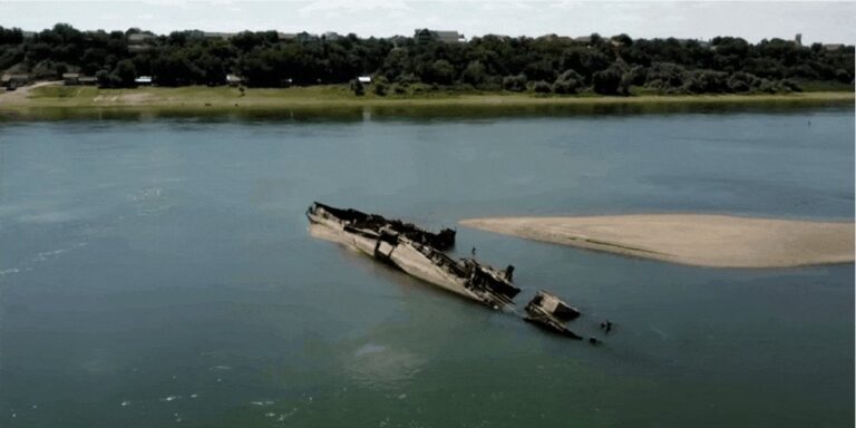 Elsüllyedt hadihajók bukkantak elő a Dunából
