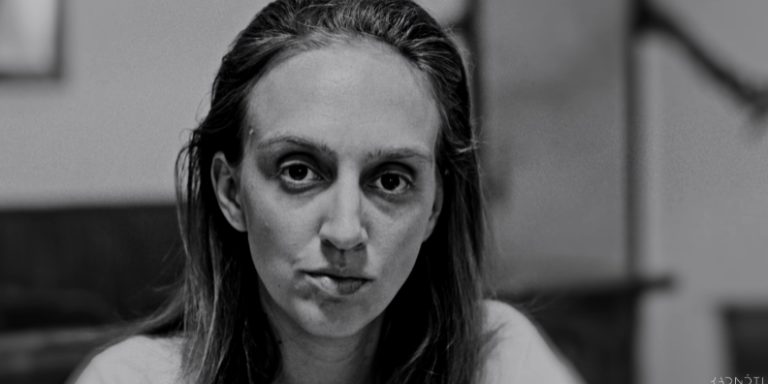 A gyerekek védelméért állt ki a fővárosi Radnóti Miklós Színház