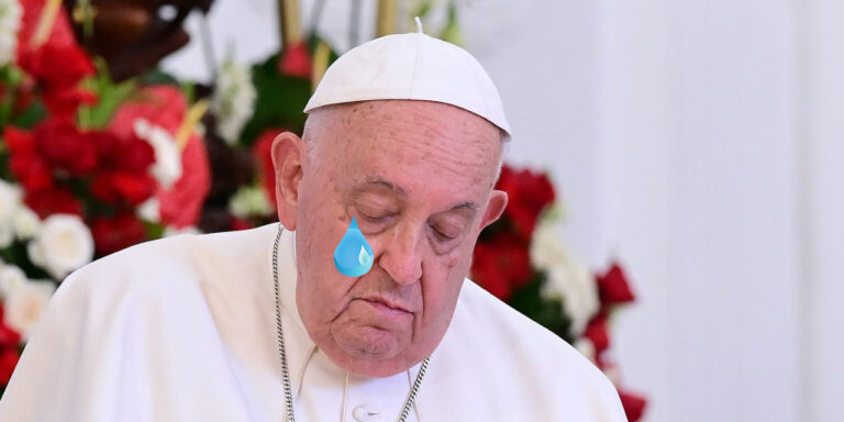 Keményen beszóltak Ferenc pápának