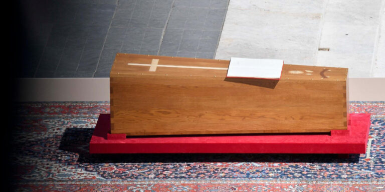 Eltemették Ferenc pápát