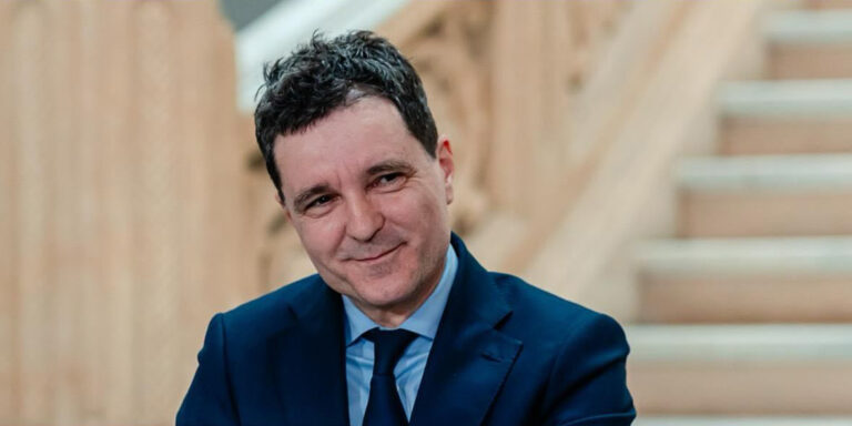 Nem lesz szélsőjobboldali elnöke Romániának