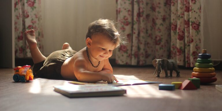 Bevettek egy kétéves kisfiút a világ legokosabb emberei közé