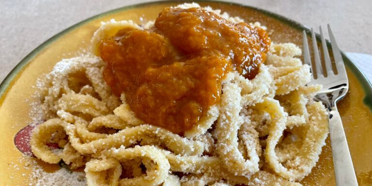 Grízes tészta tészta nélkül a menzán, elkelt Darth Vader fénykardja – híradó