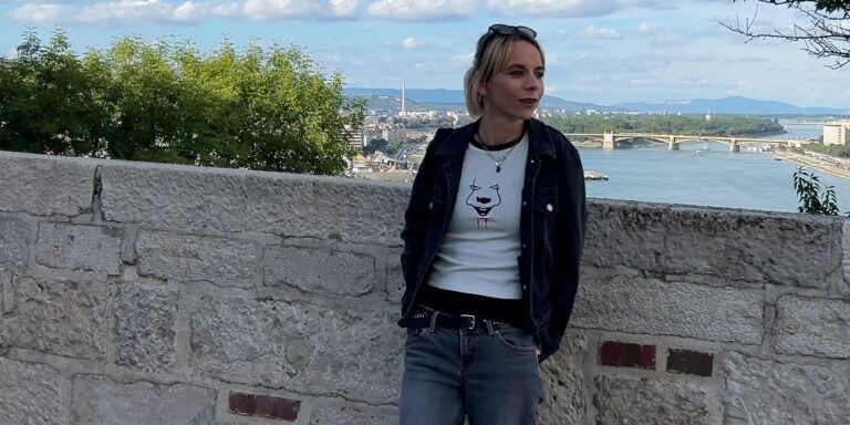 Leiner Laura a Kispolgárnak: A Szent Johanna gimi kezét sosem szeretném teljesen elengedni