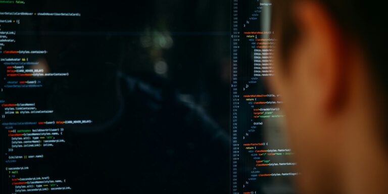 Miért kényszerítette térdre egy kibertámadás az európai reptereket?