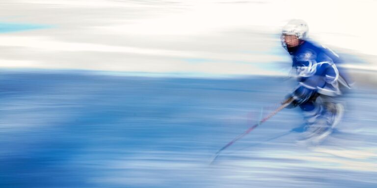 Egy 17 éves magyar srácot figyel az amerikai profi jégkorongliga