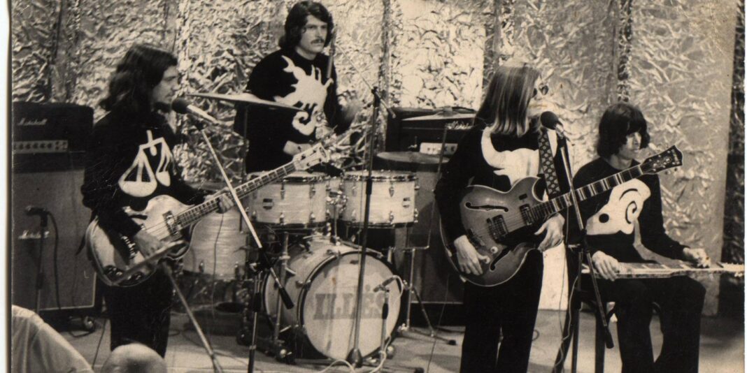 illes_zenekar_az_1971es_tancdalfesztivalon_2005970_7452