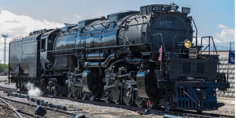 Újra átpöfögi Amerikát az óriás gőzmozdony