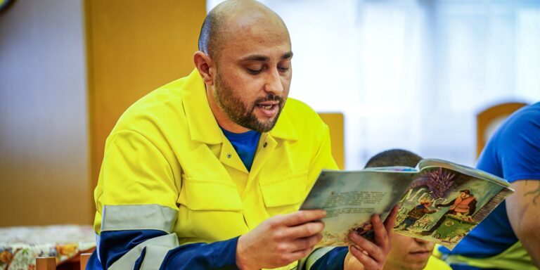 Kik meséltek a miskolci oviban? Hát a kukások!