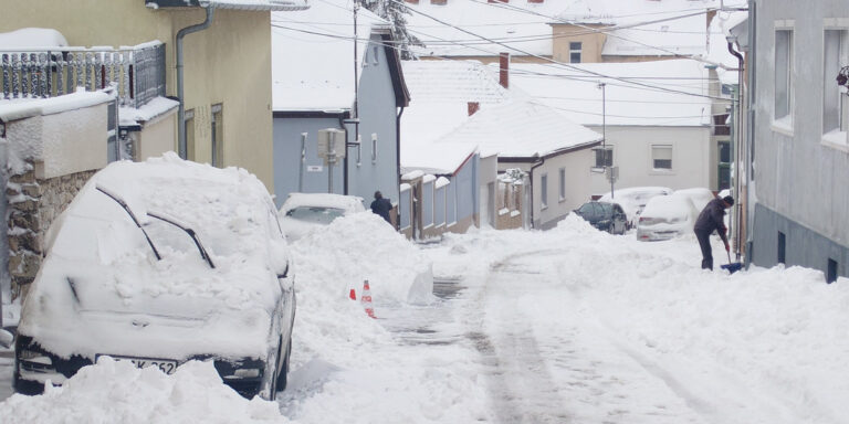 Káoszt hozott a hó Nyugat-Magyarországra, holnap kezdődik a választási kampány – híradó