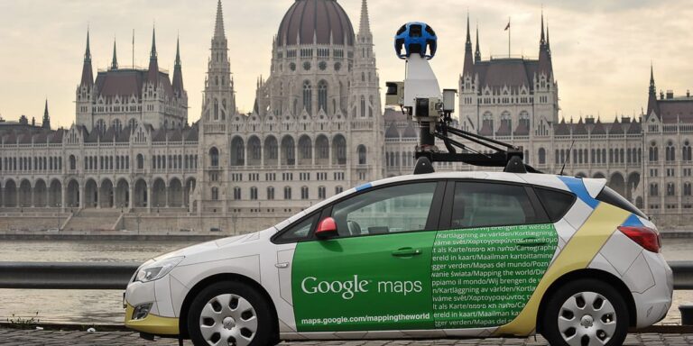 Megint a magyar utcákat járják a Google autói, frissülnek a térképek