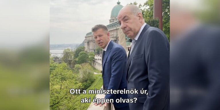 Magyar Péter a Sándor-palota erkélyéről szúrta ki Orbán Viktort