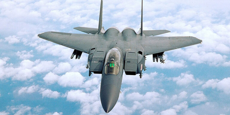 Irán lelőtt egy amerikai vadászrepülőt