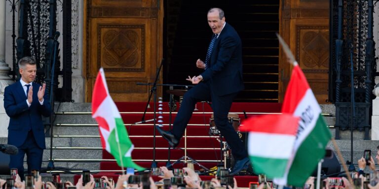 Sorra hallgatják meg az új kormánytagokat a parlamentben, táncos díjat nyert a leendő egészségügyi miniszter – híradó
