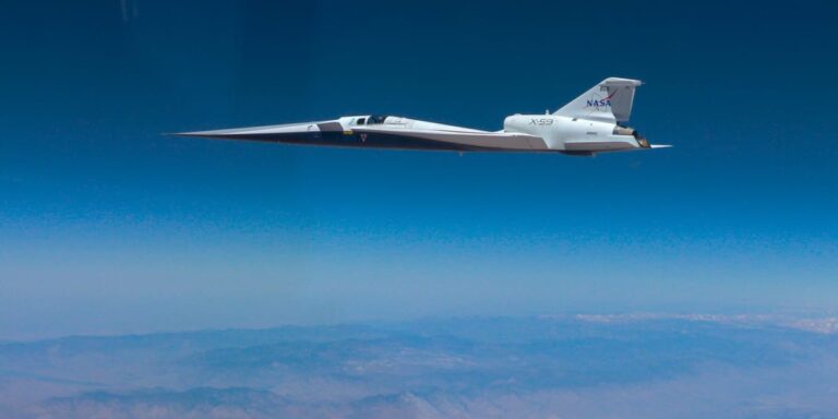Majdnem 1500 kilométer/órával hasított a NASA X-59 repülőgépe